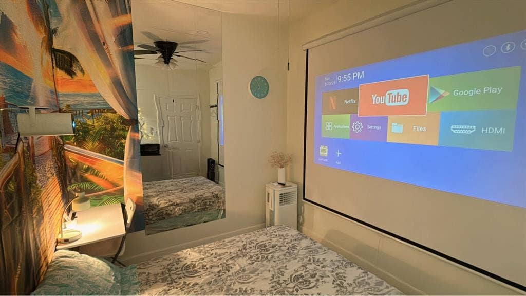 Nice bedroom With Private bathroom