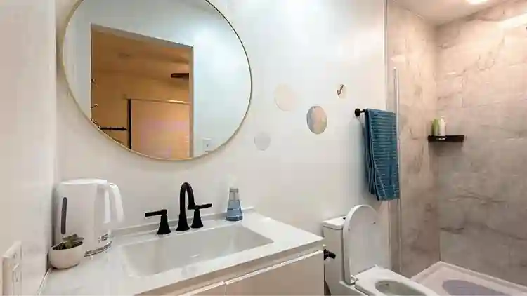 Nice bedroom With Private bathroom