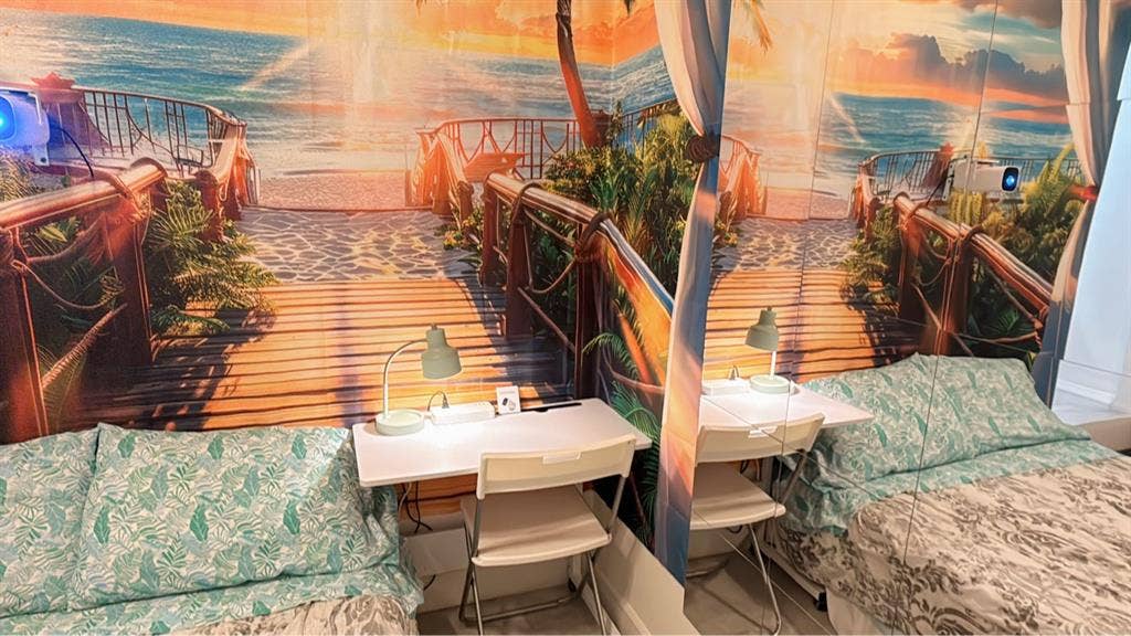 Nice bedroom With Private bathroom