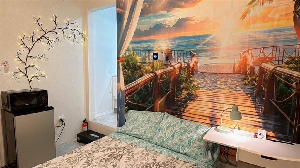 Nice bedroom With Private bathroom