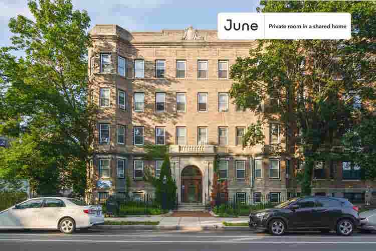 2 BR in Boston