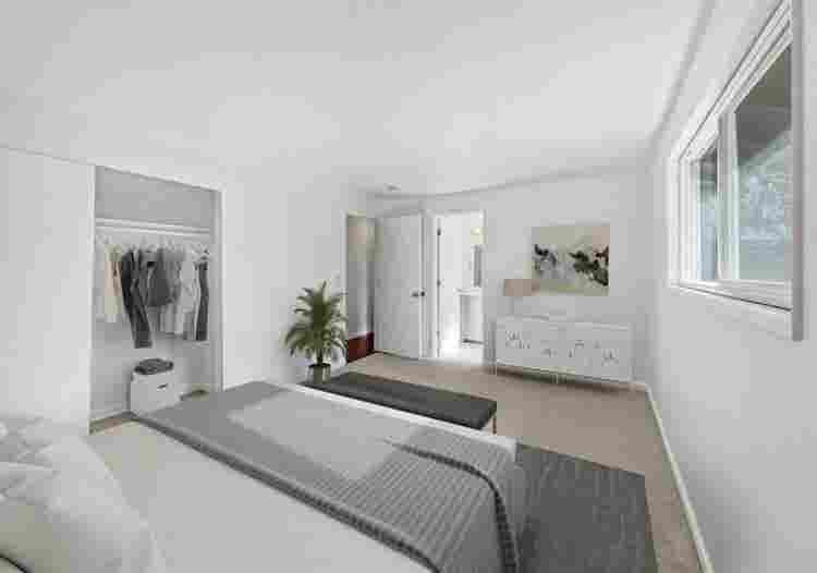 Master bedroom or small room