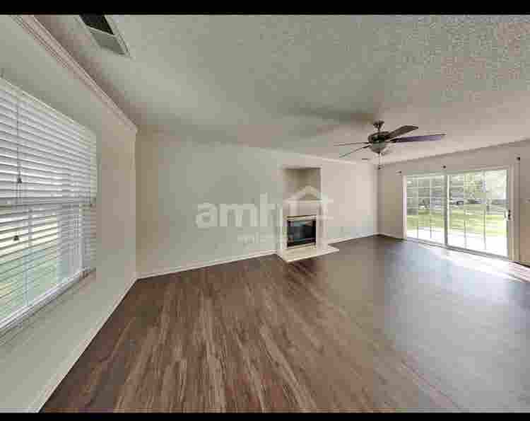 1 Bdrm in Beautiful Home