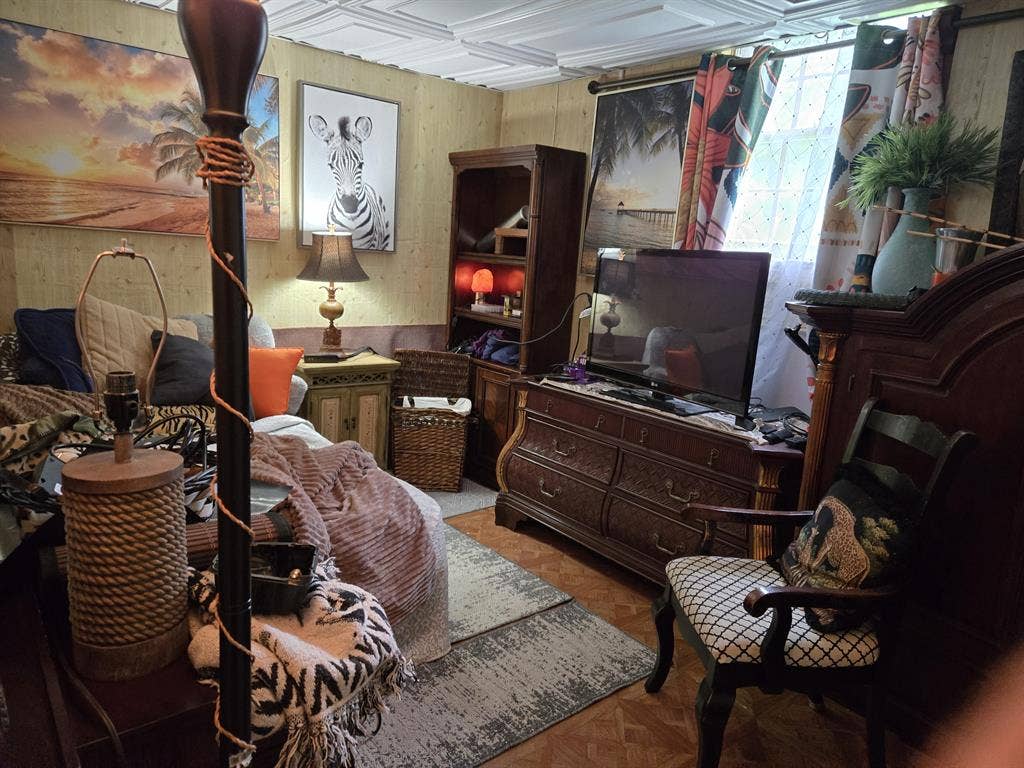 Furn room, wifi, util, nice area