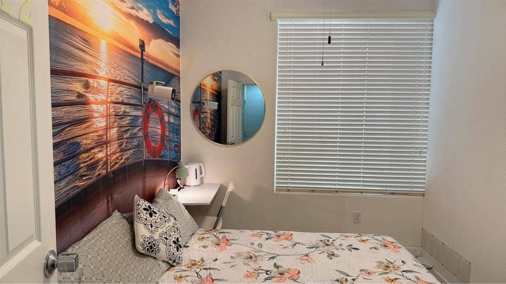 Nice room with Private Bathroom