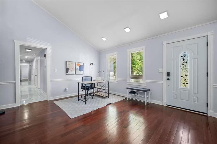 5 BR in Lilburn