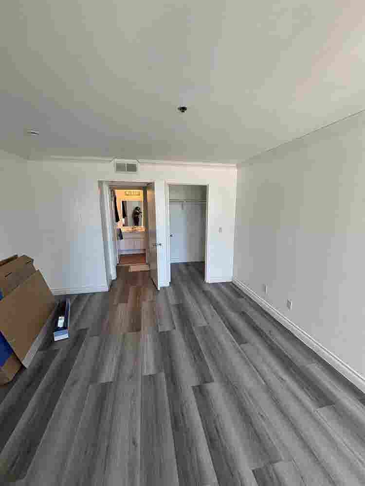 Spacious room for rent  no depo