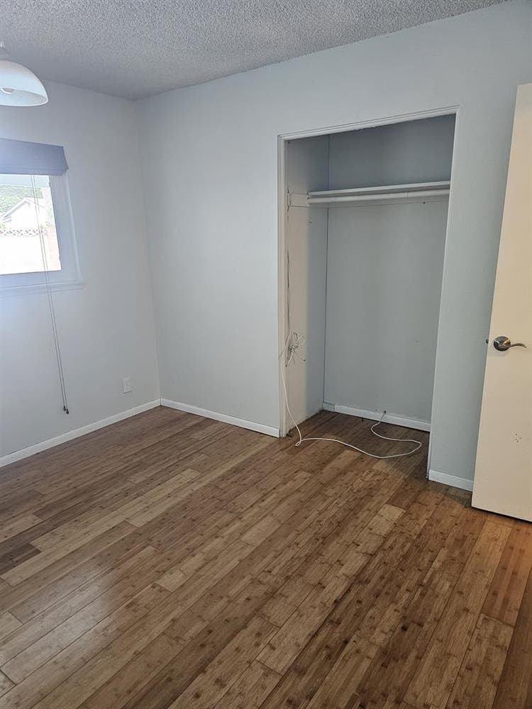 $ room for rent Move in Oct 1st