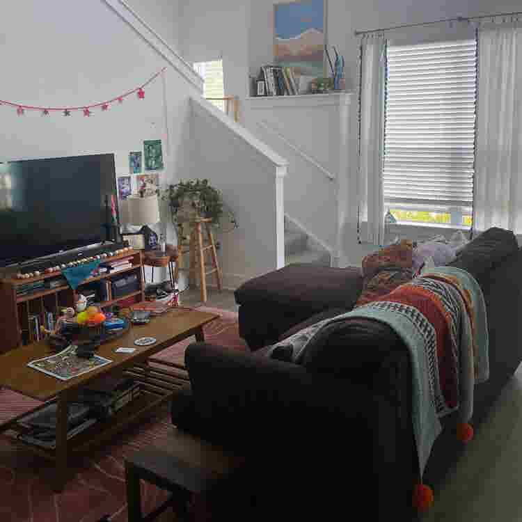 TWO ROOM SPACE FOR RENT