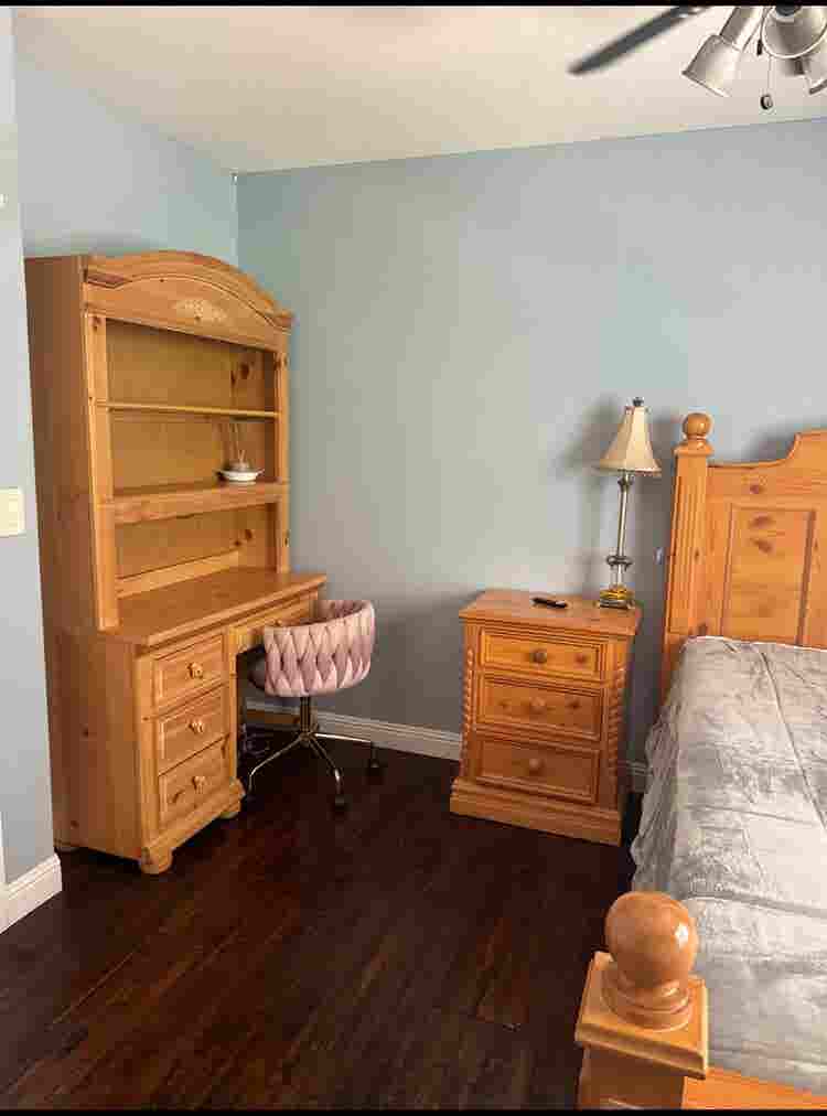 Furnished room