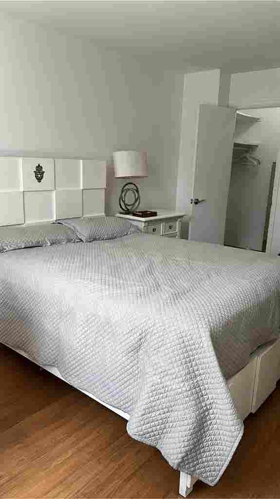 Roommate  per monthh