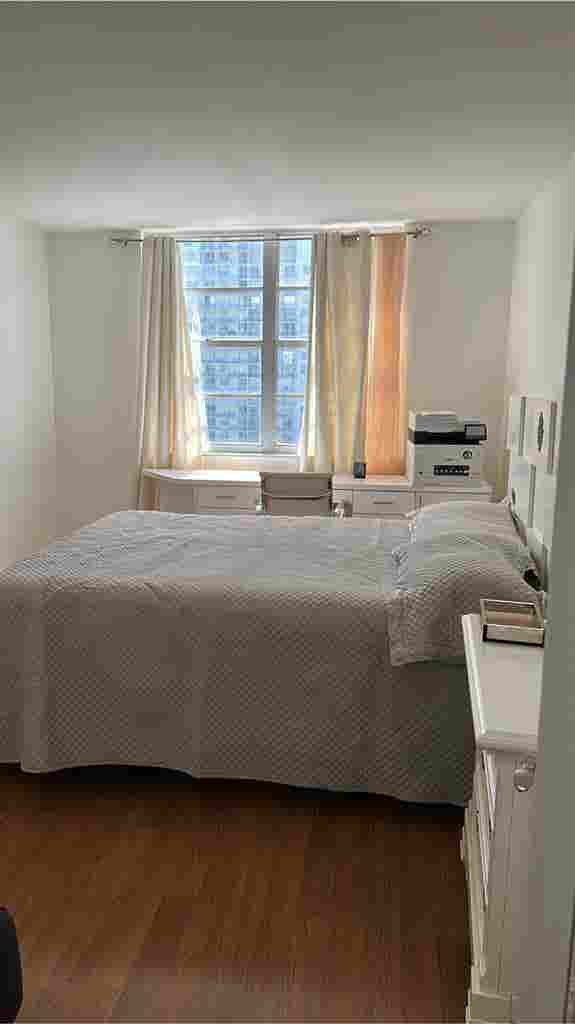 Roommate  per monthh