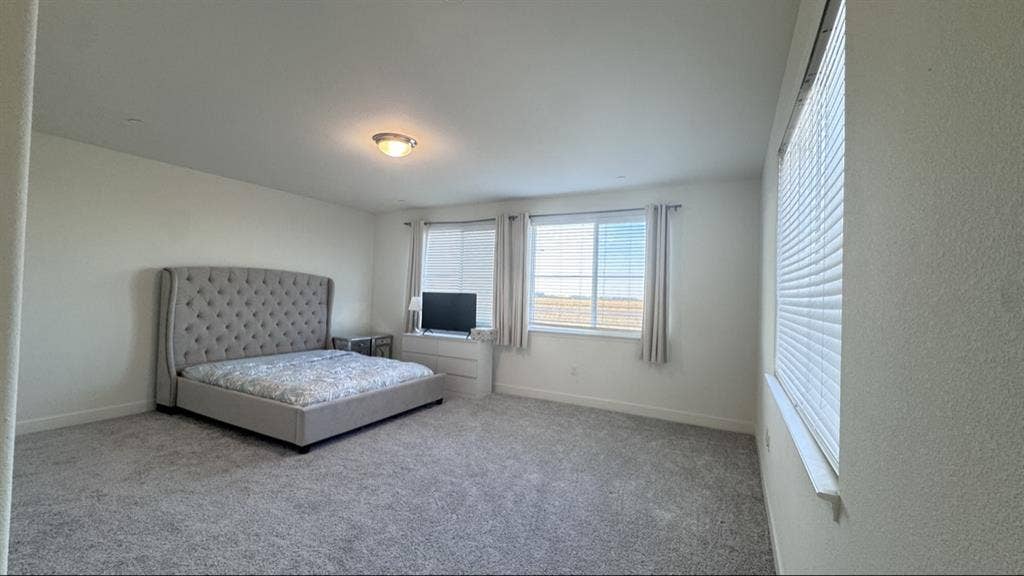 Master Bedroom - Private Bathroom