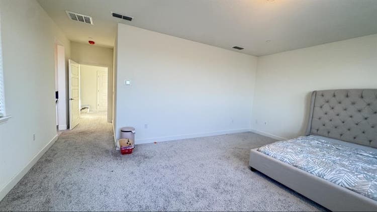 Master Bedroom - Private Bathroom