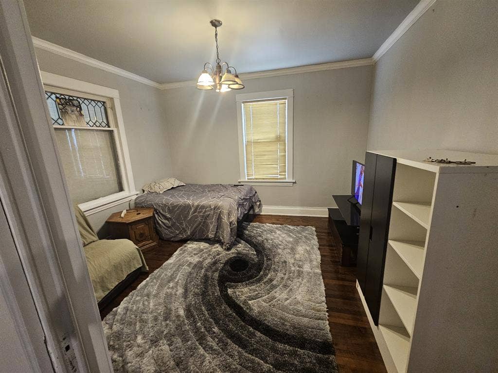 Rooms available by o hair airport