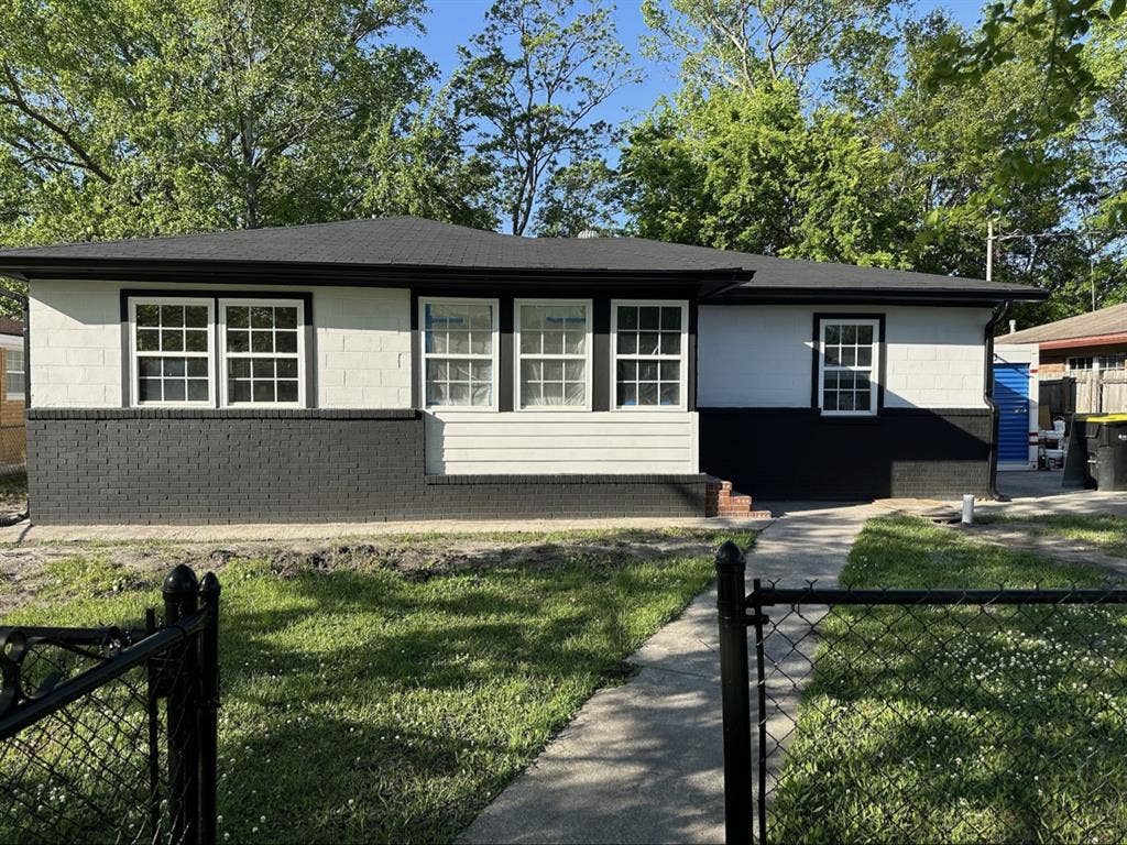 Midtown home in Savannah