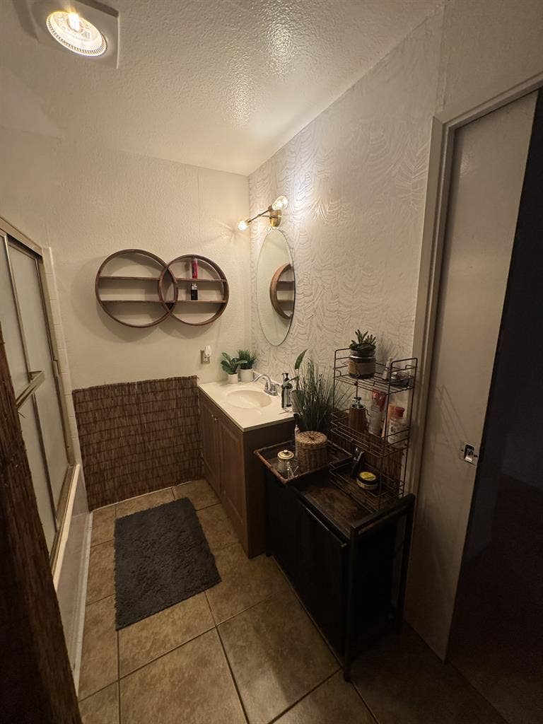 Private Room for Rent Work or Live