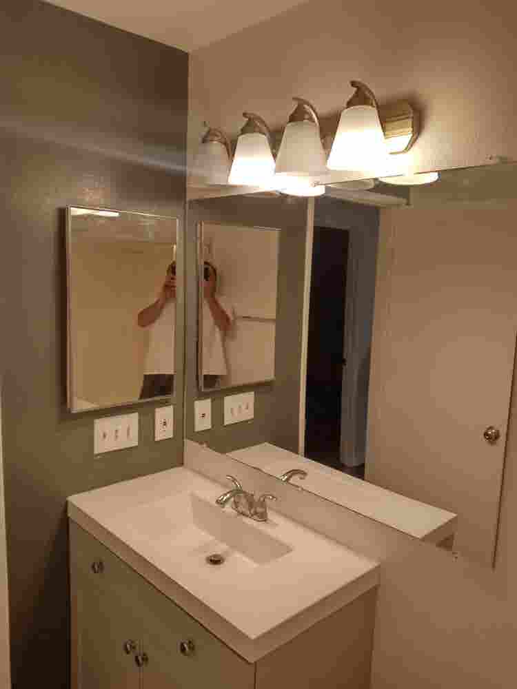 I have 2 rooms for rent near USD.