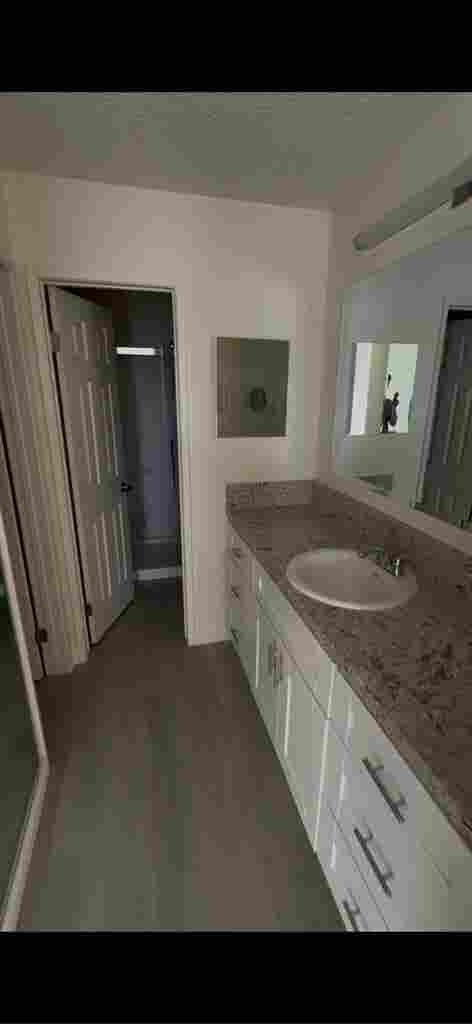 Roommate for bedroom Pico-Rivera