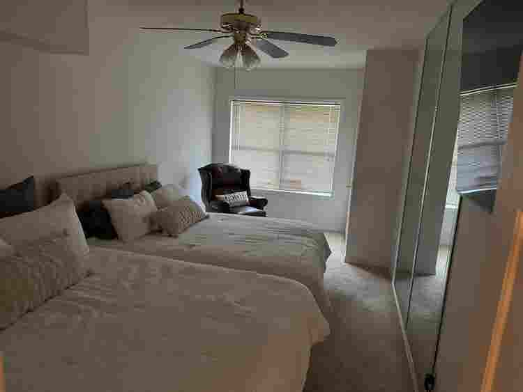 Golf, lake, play peaceful retreat