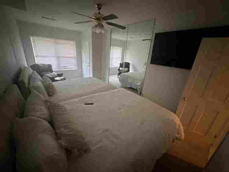 Golf, lake, play peaceful retreat