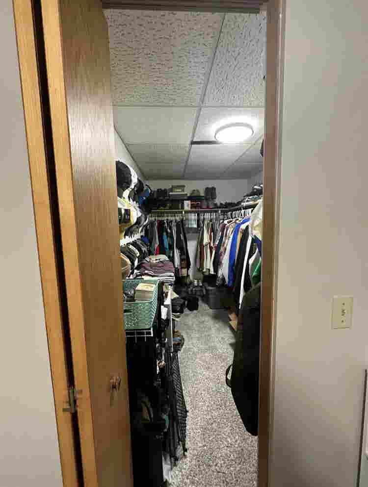 Looking for Roommate starting Nov