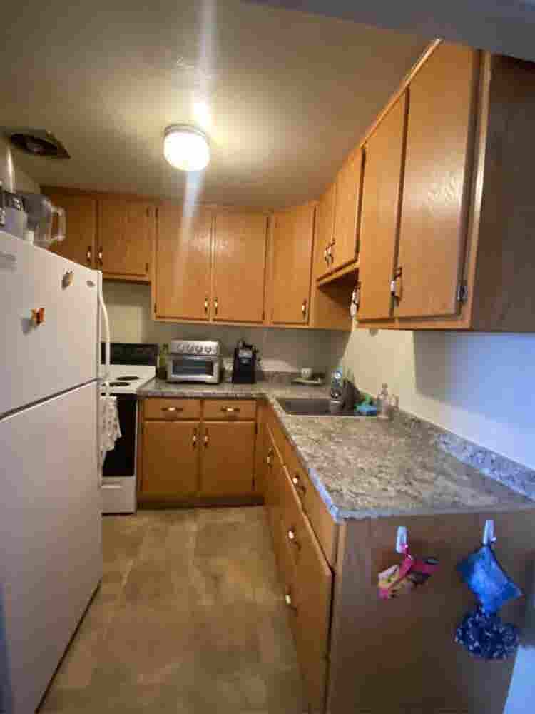 Spring Semester Studio Sublet