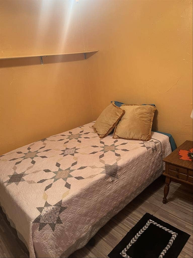 Single room and bathroom