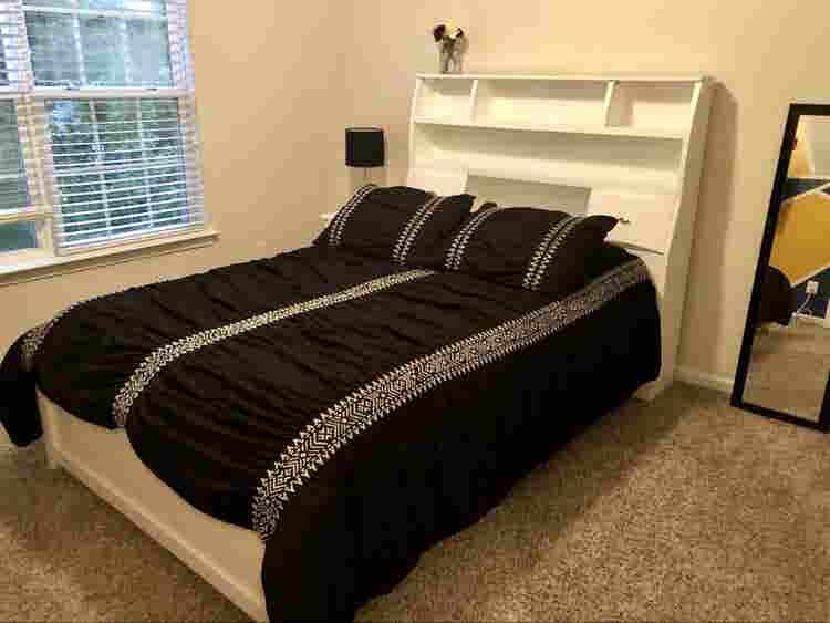 Bedroom with Private Bathroom