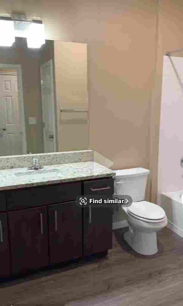 Nice room/bathroom/ Jan