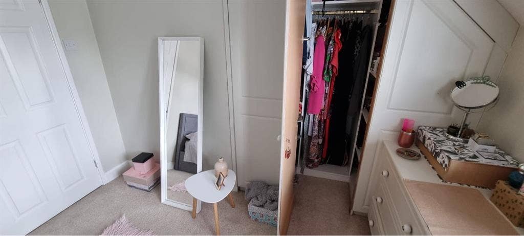 Spacious Double Room 3min from stat