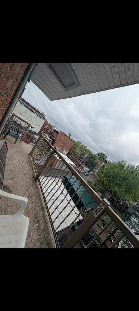 peaceful room with retro character