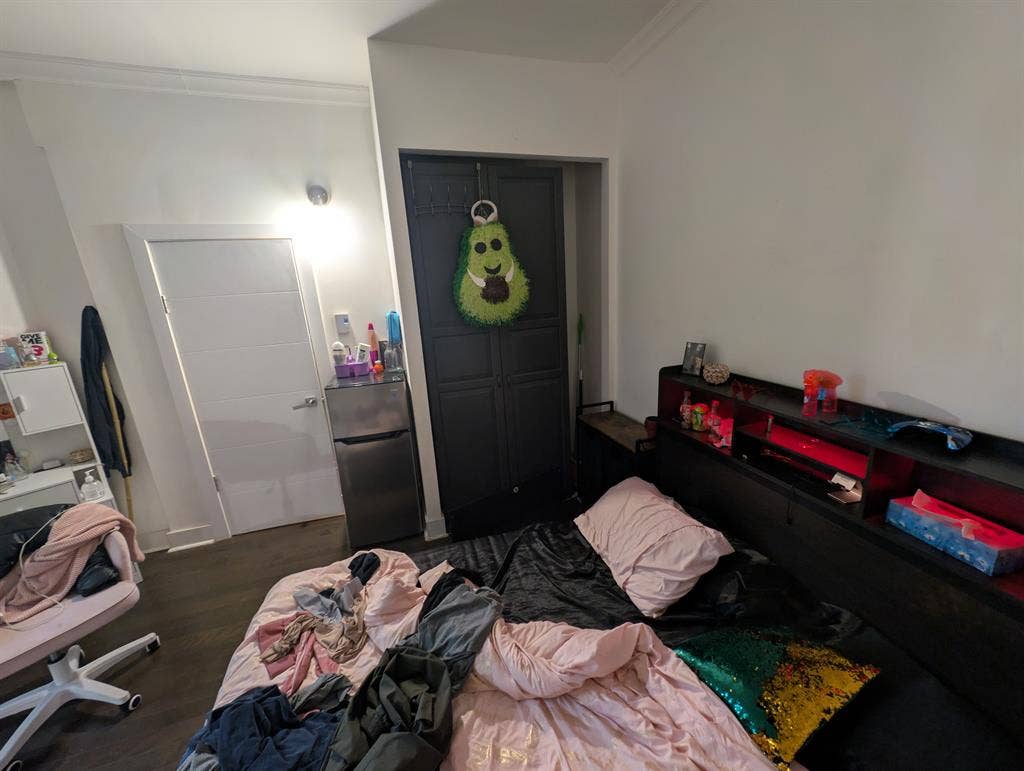 Refined room near everything