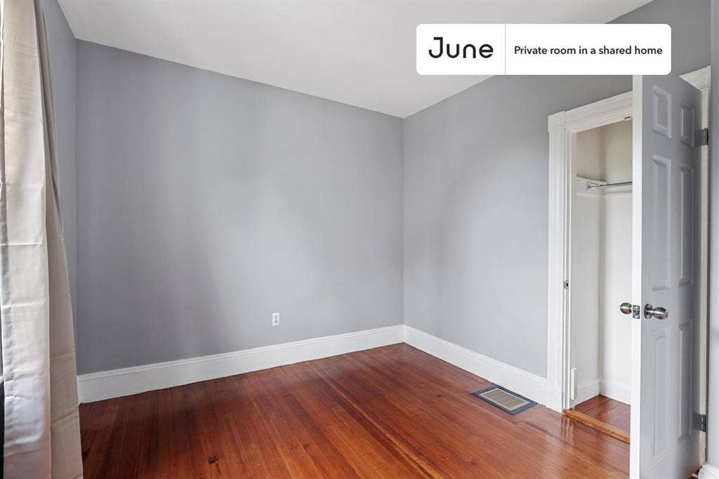 4 BR in Boston