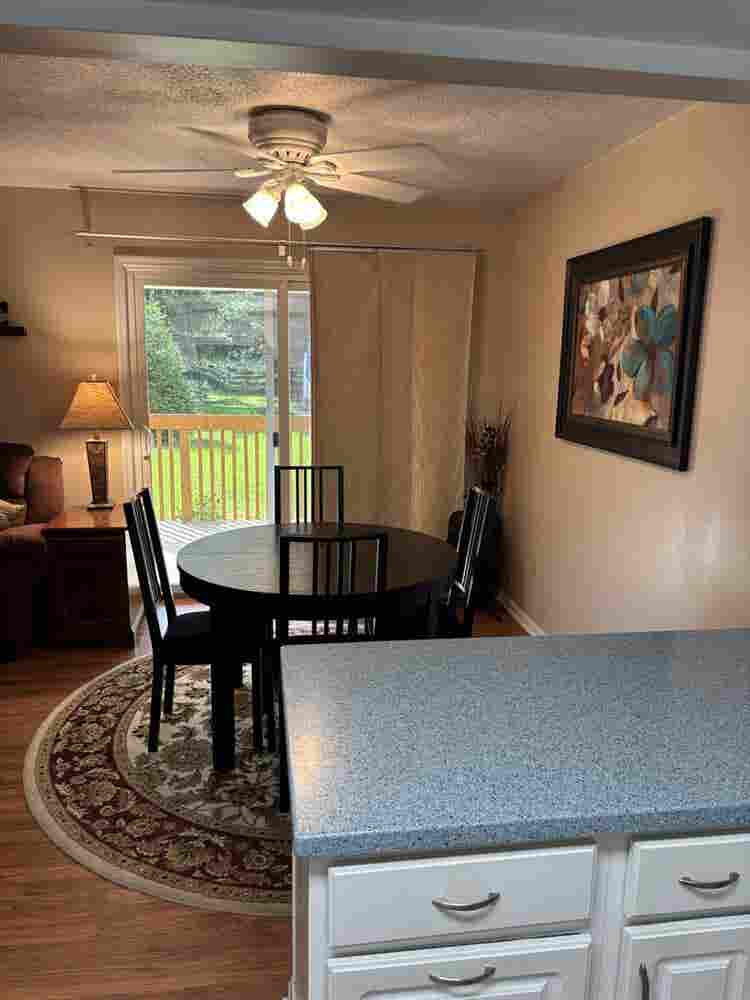 2 available bedrooms Bethel Park PA