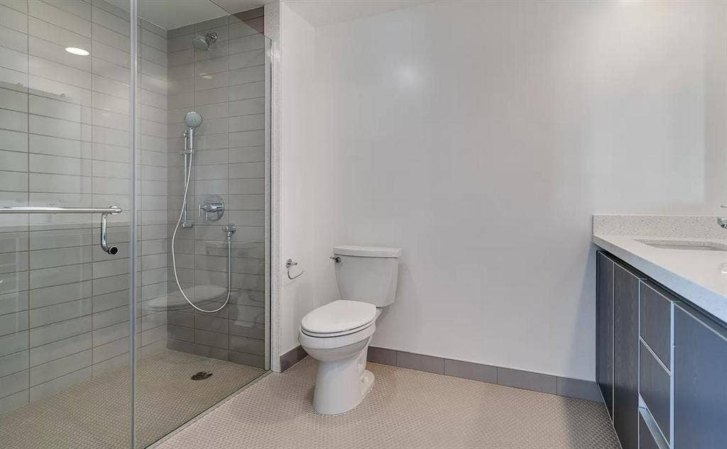 1 BR in Los Angeles