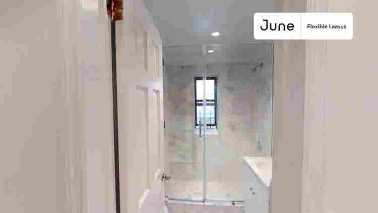 2 BR in New York City
