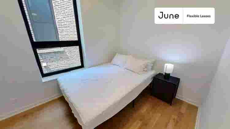 4 BR in Chicago