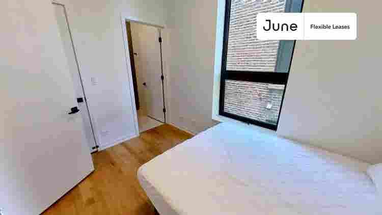 4 BR in Chicago