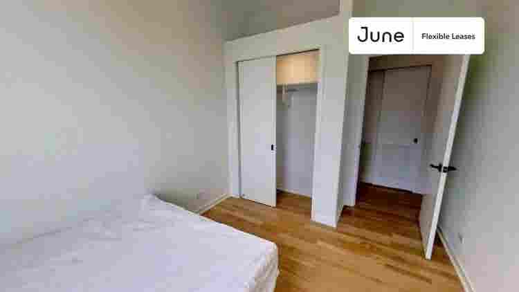 4 BR in Chicago
