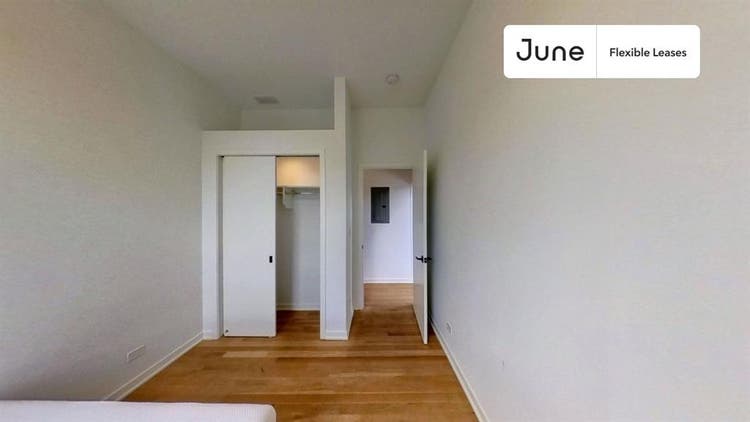 4 BR in Chicago