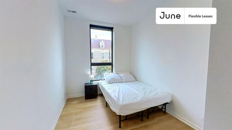 4 BR in Chicago