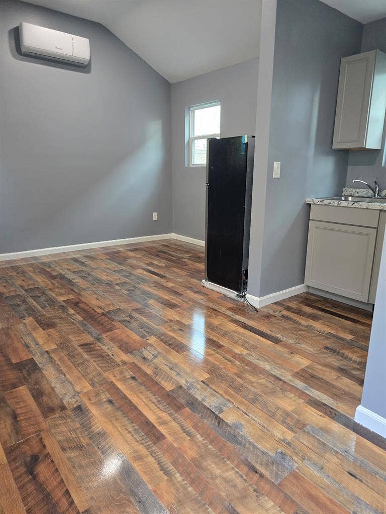 New construction studio