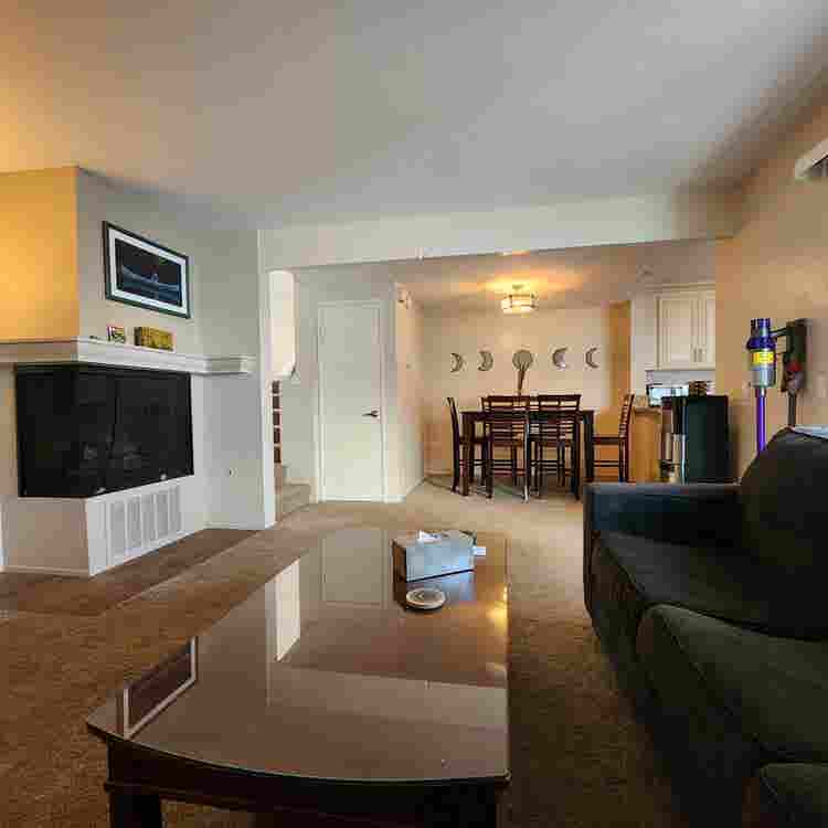Unfurnished Private Bed/Bath