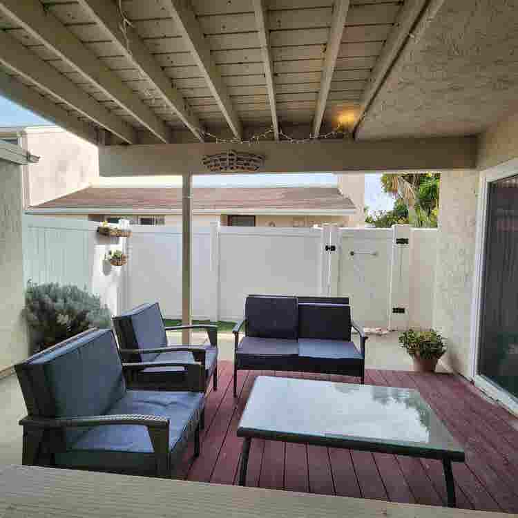 Unfurnished Private Bed/Bath