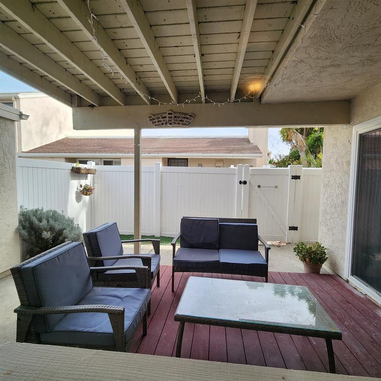 Unfurnished Private Bed/Bath