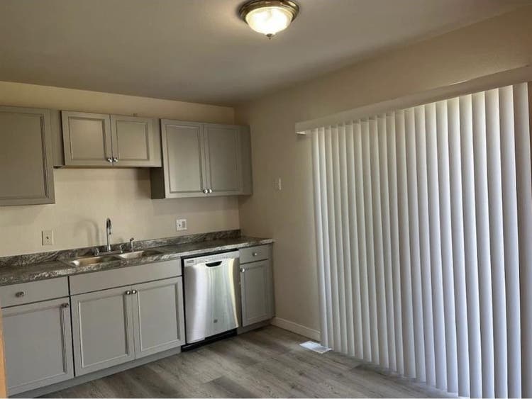 A healthy big Furnished room