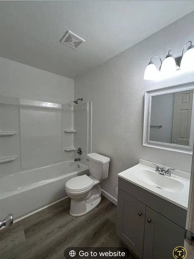 A healthy big Furnished room