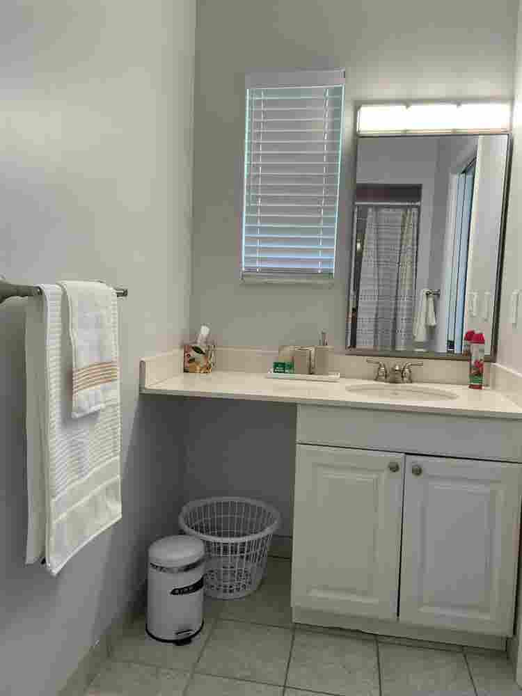 A master Suit room w Bathroom