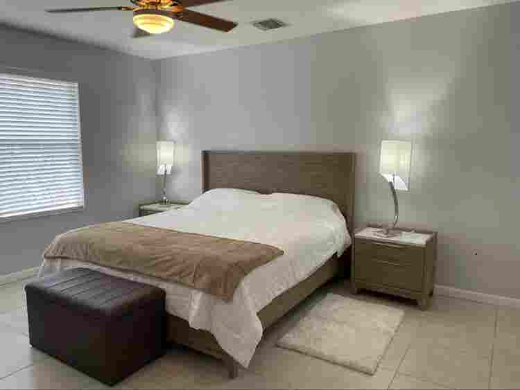 A master Suit room w Bathroom